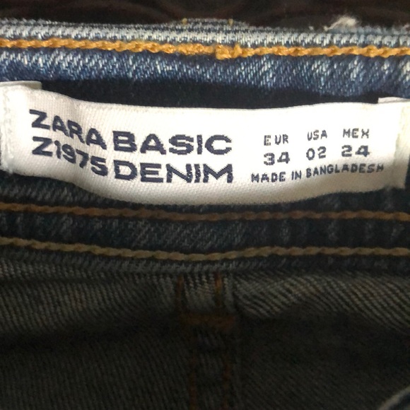 BNWOT - Zara Floral Relaxed Fit Jeans - Picture 4 of 7